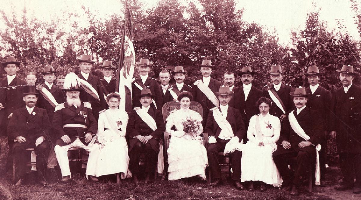 Thron 1909/1910 - Bernhard I.