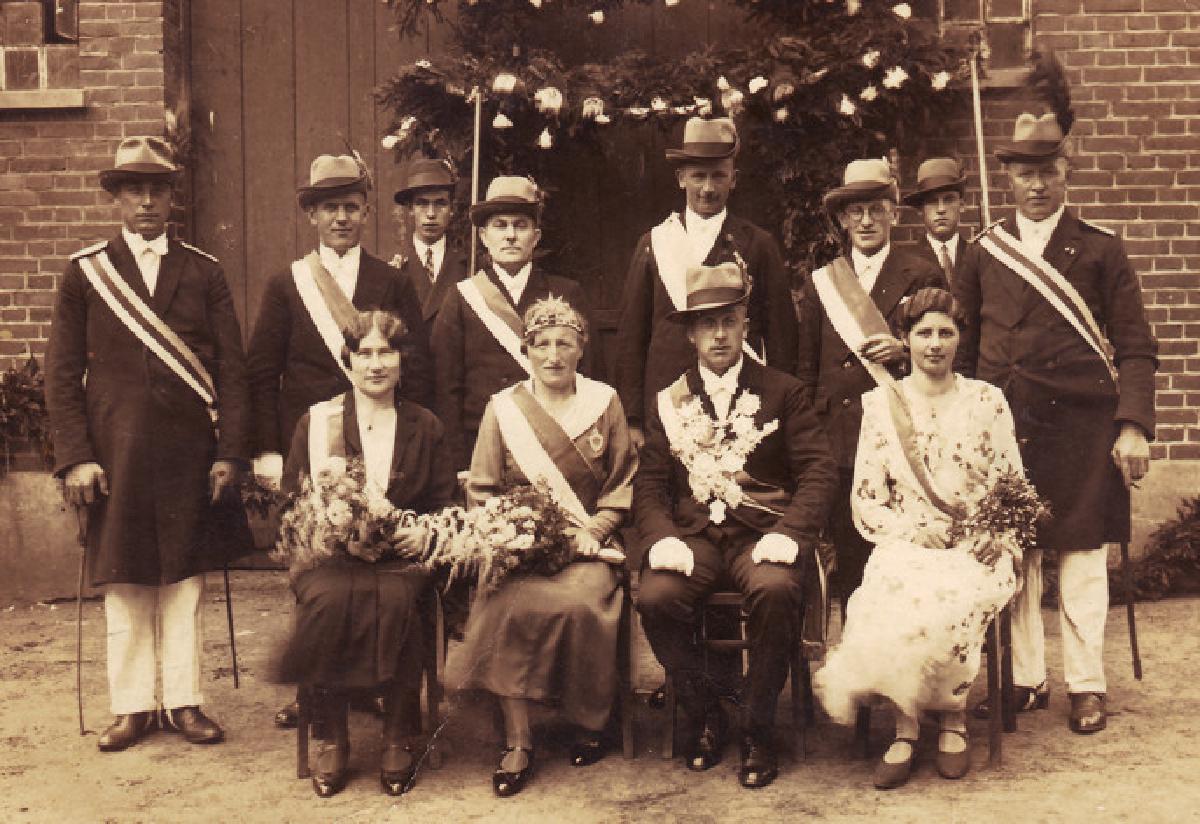 Thron 1932/1933 - Hermann II/