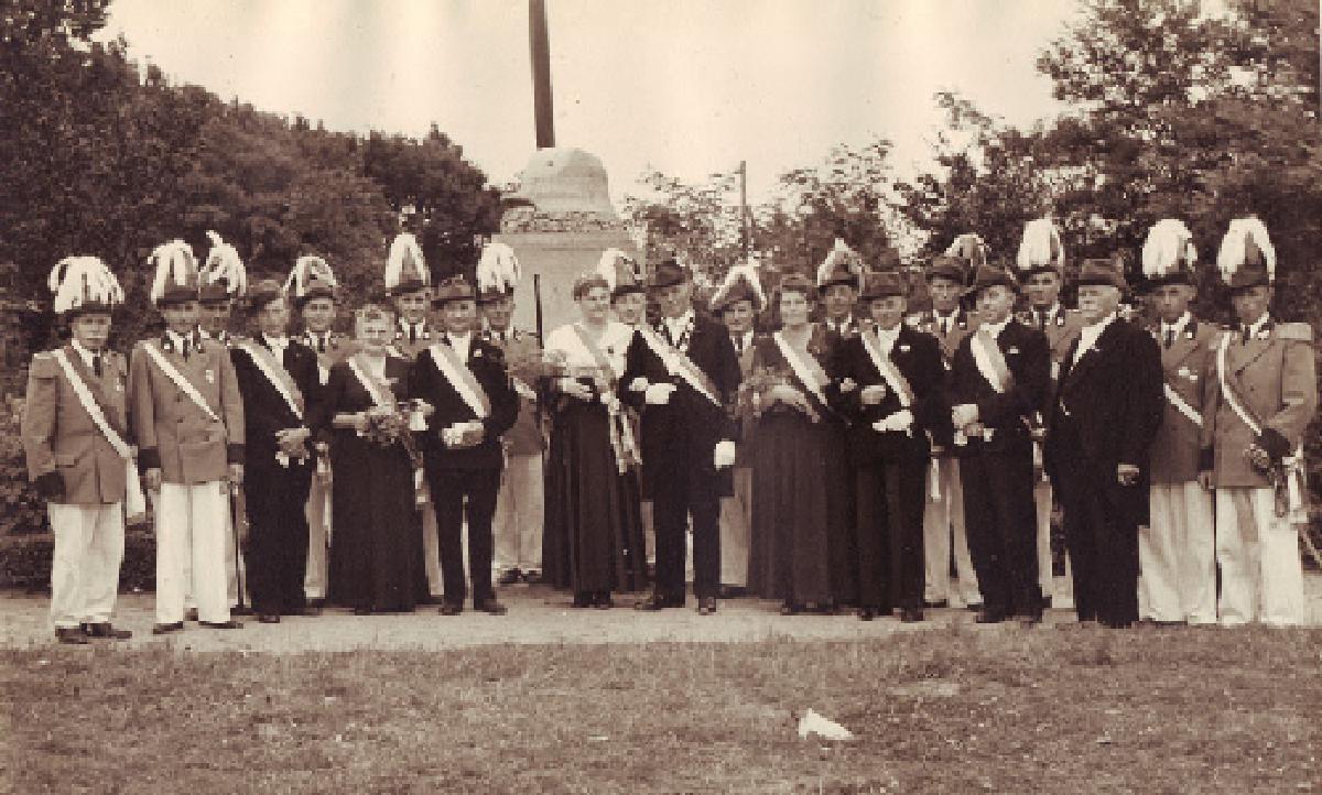 Thron 1951/1952 - Hermann IV.