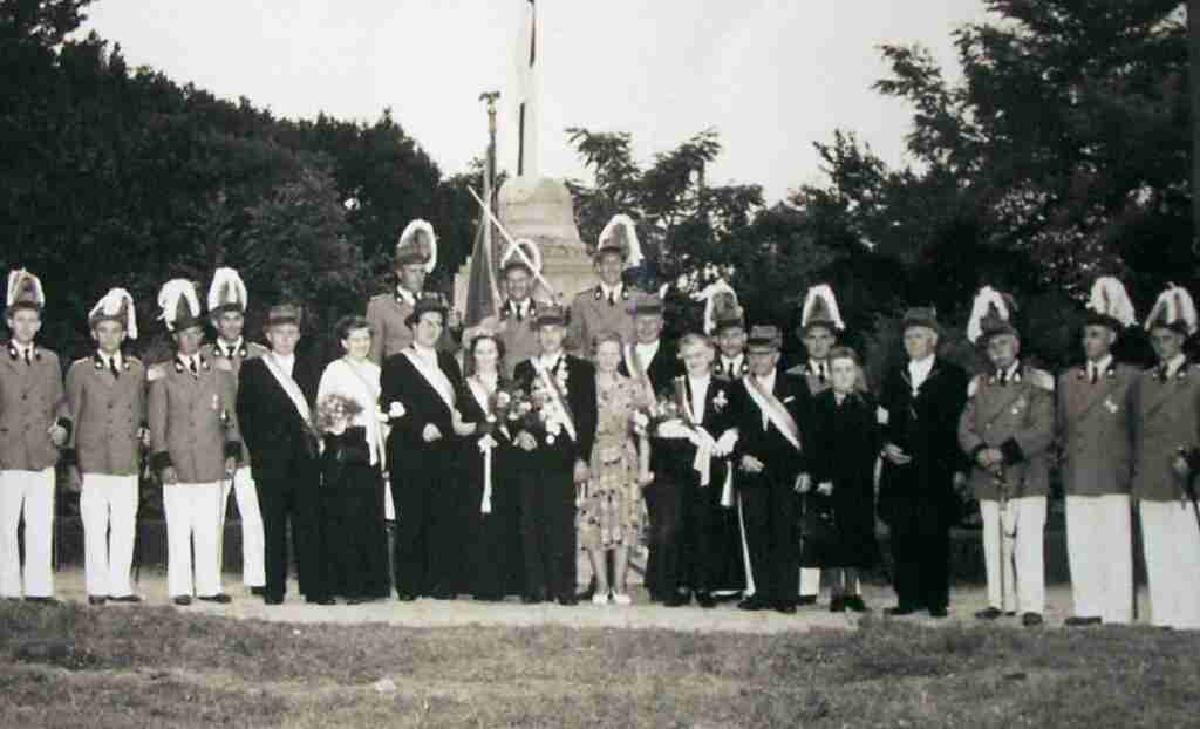 Thron 1952/1953 - Heinrich VI.