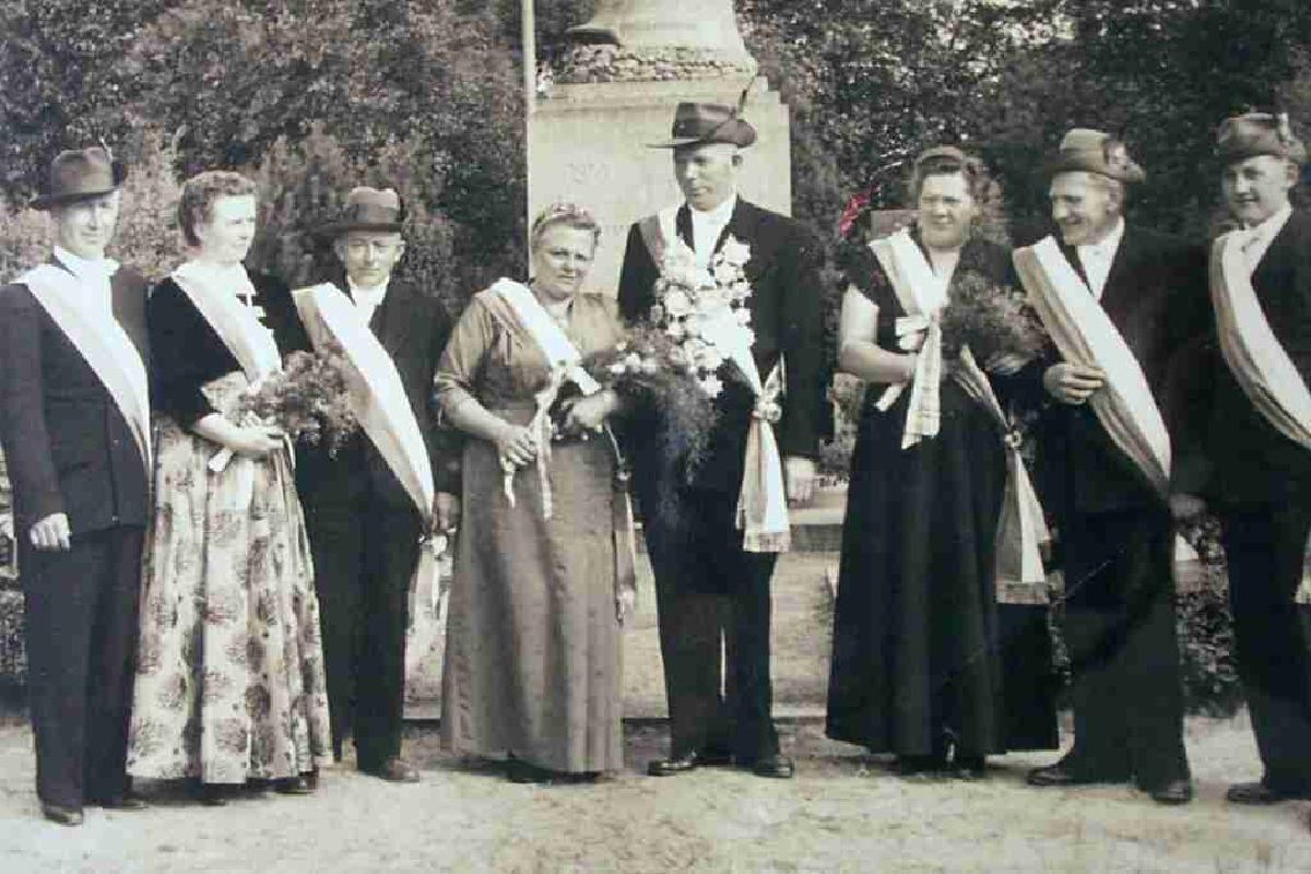 Thron 1954/1955 - Wilhelm III.