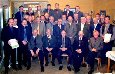 Die Könige des Vereines beim Königstreffen 2001