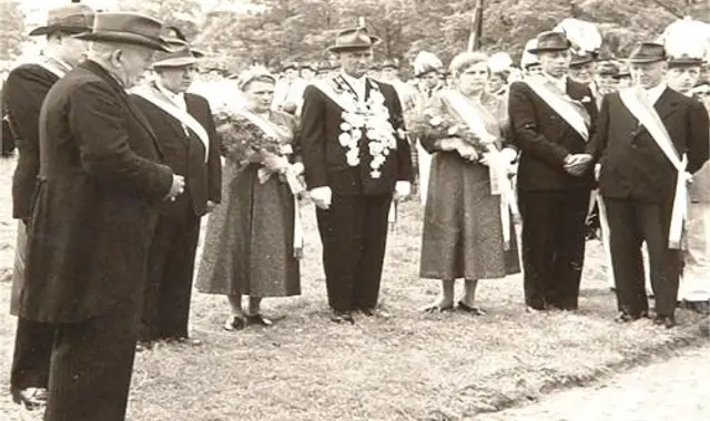 Der Thron 1957/1958